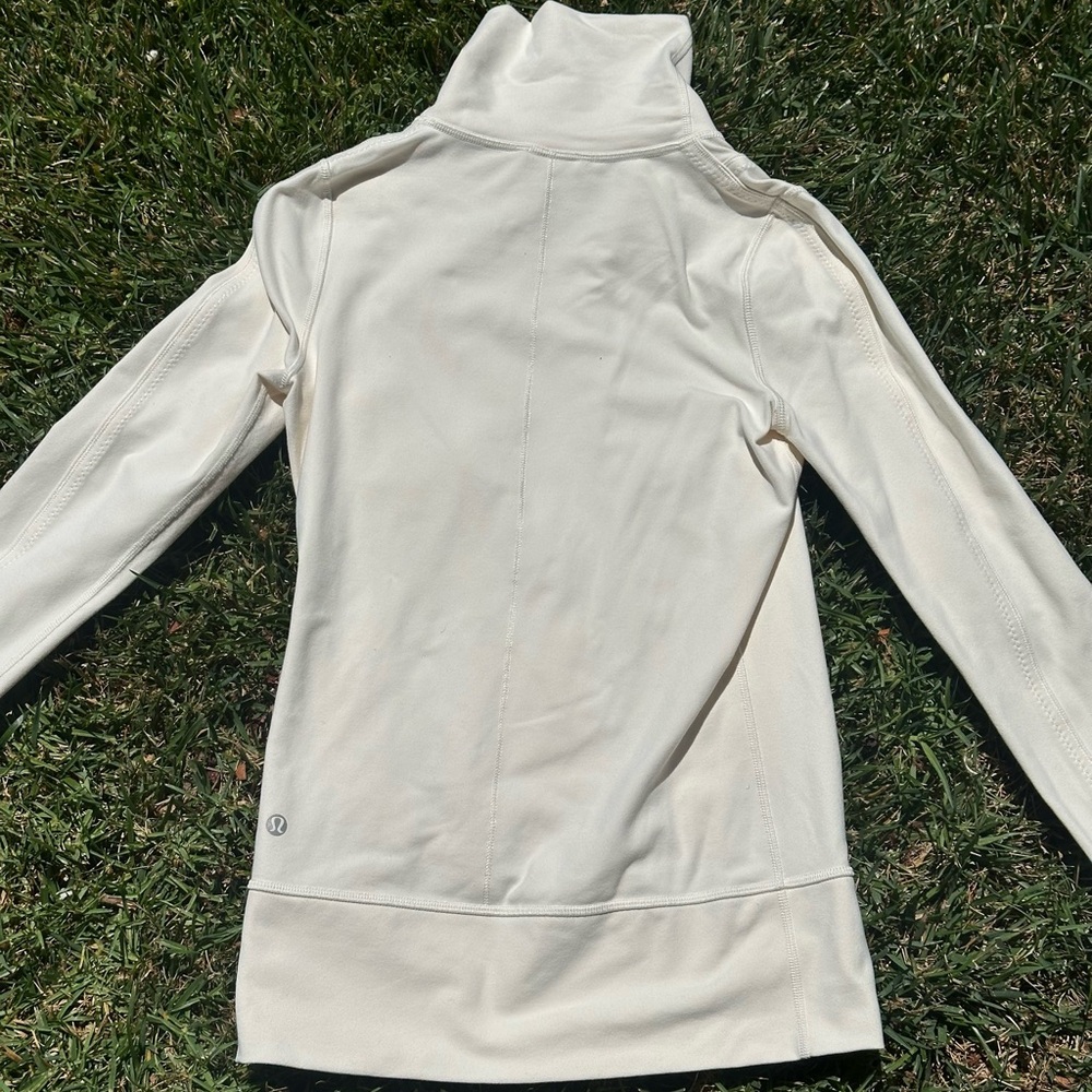Lululemon Jacket - Picture 4 of 6